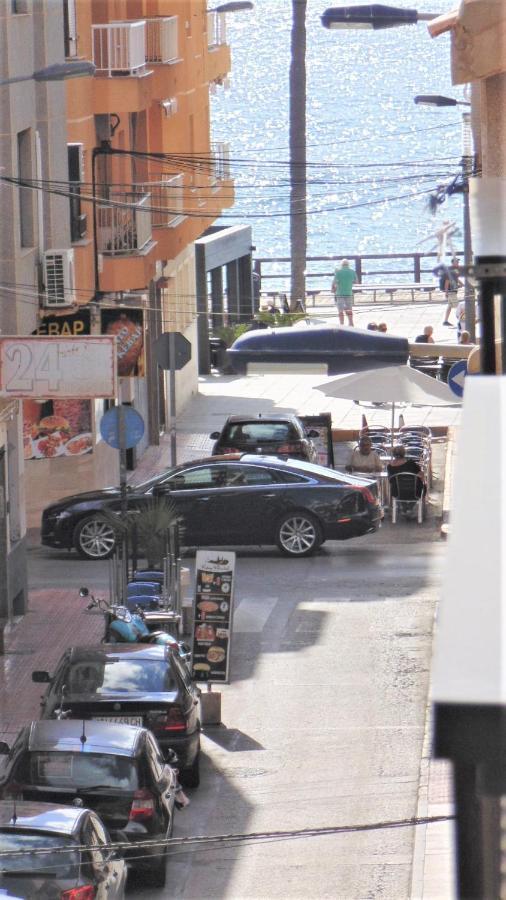 Heraclio. Atico A 150M Del Mar Torrevieja Exterior foto
